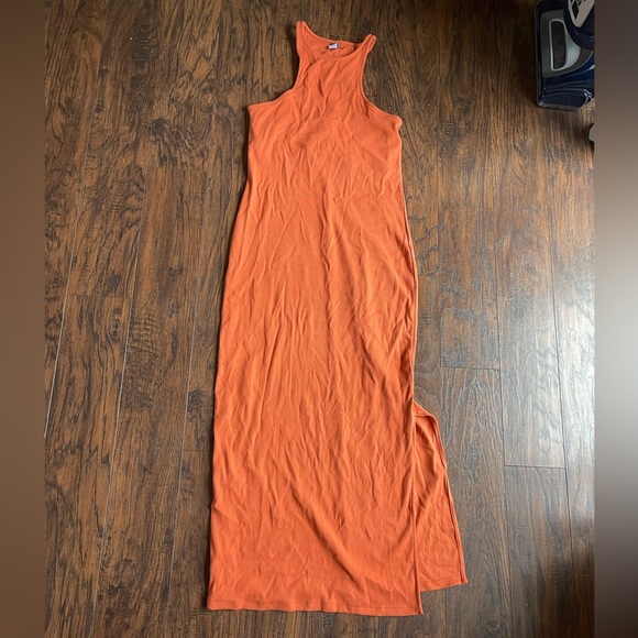 Old Navy Dresses & Skirts - NWT Old Navy Maxi dress